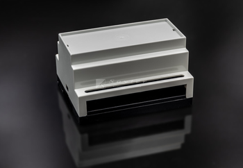 Bernic Series 1050, 6 module enclosure (4969101052)