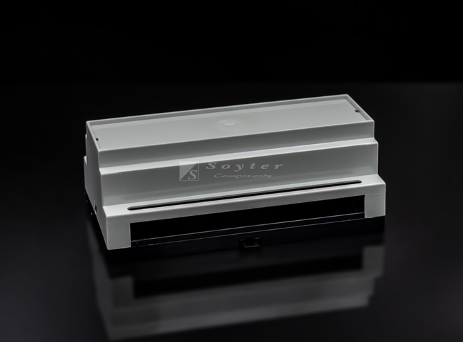 Bernic Series 1570, obudowa dziewięciomodułowa (4969101572)