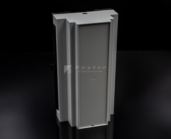 Bernic Series 1570, 9 module enclosure (4969101571)