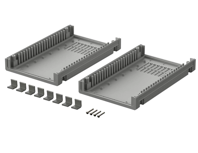 Bopla UM 32609 L (55326010) - obudowa Ultramas z otworami wentylacyjnymi (157,5 x 258,9 x 62,2 mm, 3U 9HP)