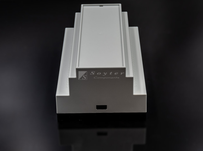 Bernic Series 1570, 9 module enclosure (4969101571)