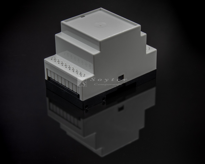 Bernic Series 520, 3 module enclosure (4969025261)